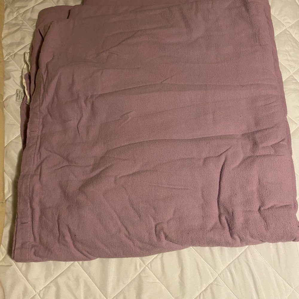 Unused Garnet Hill Soft Flannel King Sized Duvet Cover, Lilac